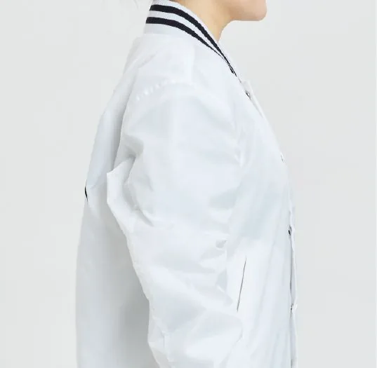트윌 야구점퍼 착용컷 측면